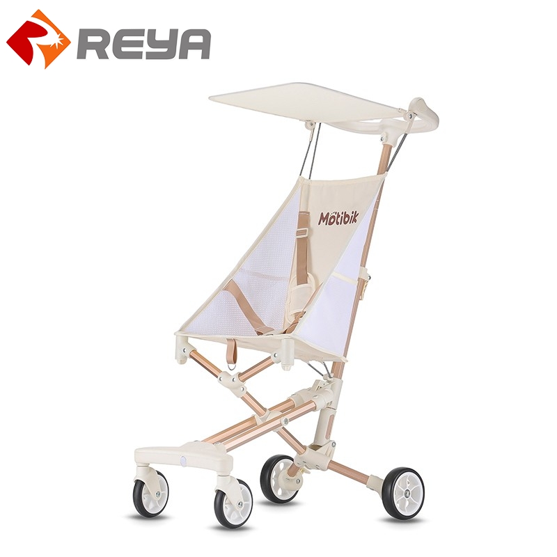 TC024  Baby stroller