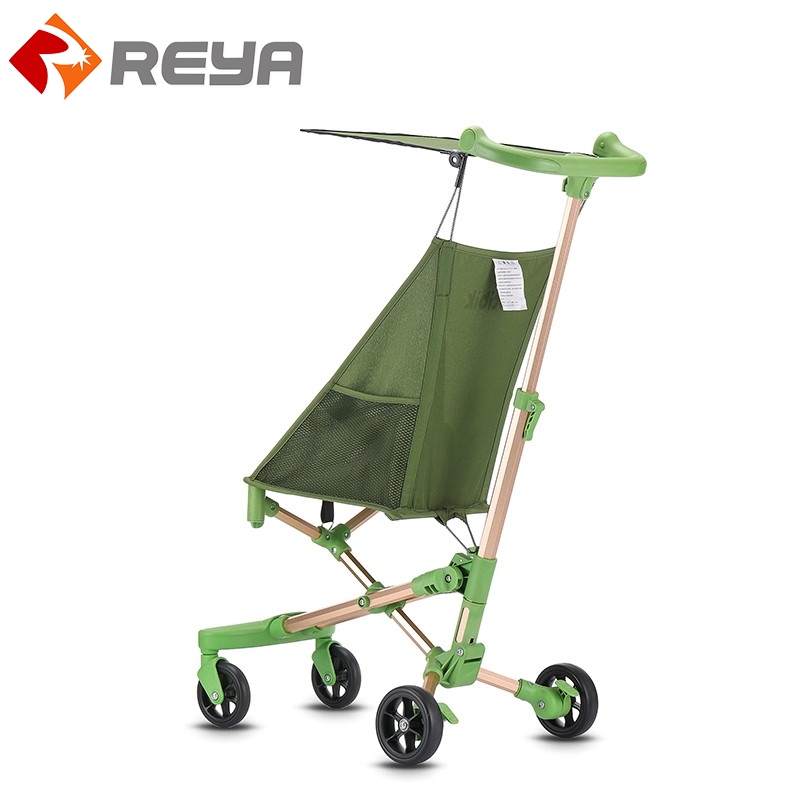 TC024 Kinderwagen