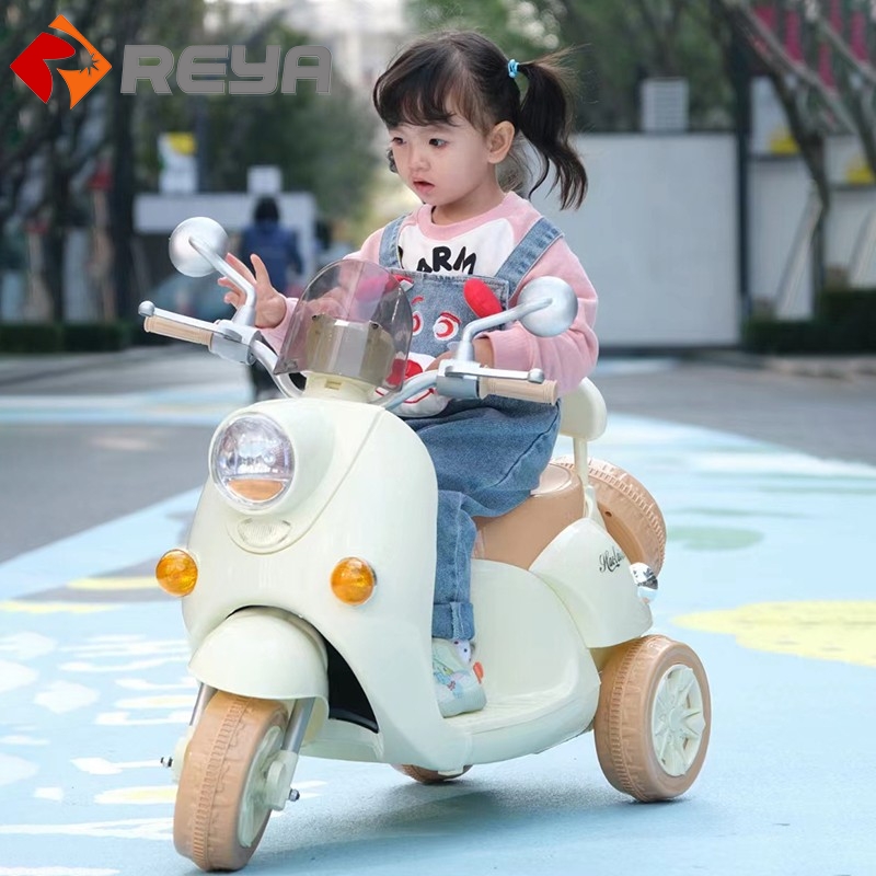 Children's battery car ride on tricycle toy car