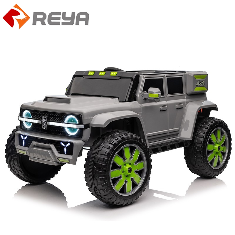 Children's electric car four wheel drive tank Children's electric toy car baby toy car