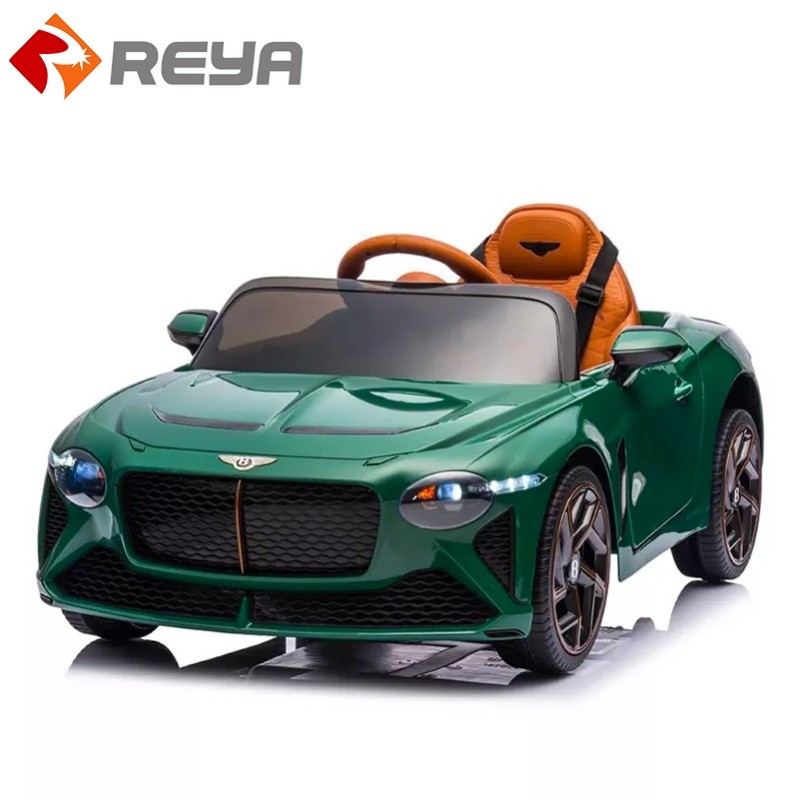 نموذج جديد من الأطفال الكهربائية للسيارات للأطفال 3-8 سنوات القديمة Ride on car with remote control toy car