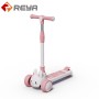 New Gift Factory Price Fast Folding Three Wheel Kids Scooter with Shinning Wheels Kids Scooter