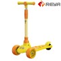 2023 عالية الجودة Scooter Toys Pu 3 wheels swing Ride on Kick Toy Kids ' Scooters with Foot Pedal