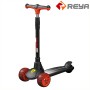 2023 عالية الجودة Scooter Toys Pu 3 wheels swing Ride on Kick Toy Kids ' Scooters with Foot Pedal