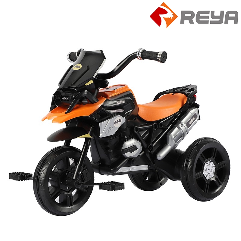 new trending fashionable 1-6 years old kids double drive 3 wheels electric scooter ride on motorcycle toy with music and light